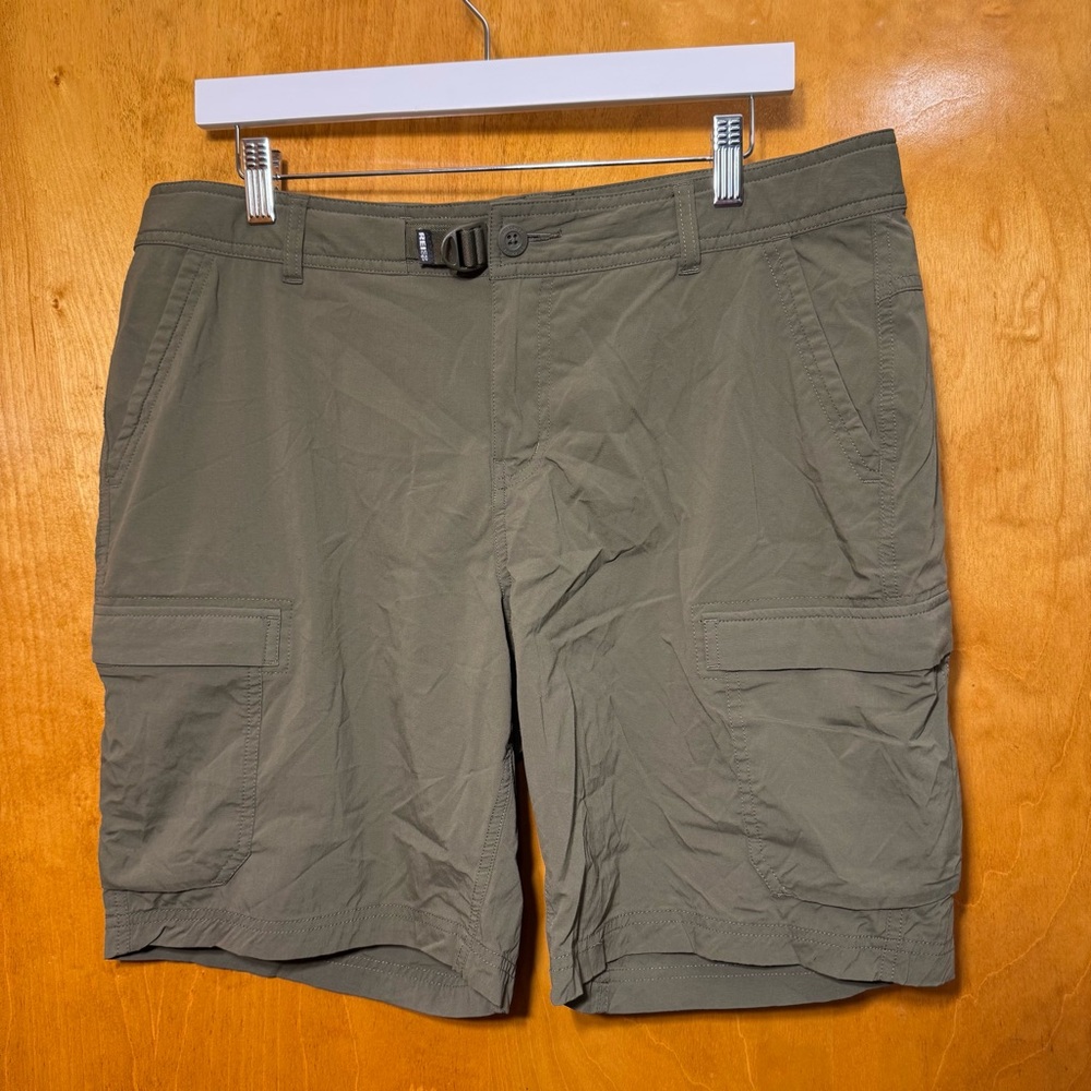 REI Women's Green Lightweight Shorts -14